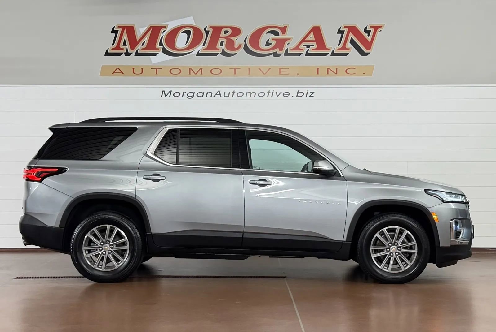 Used 2023 Chevrolet Traverse LT w/ LPO, Floor Liner Package AWD/4WD image 2