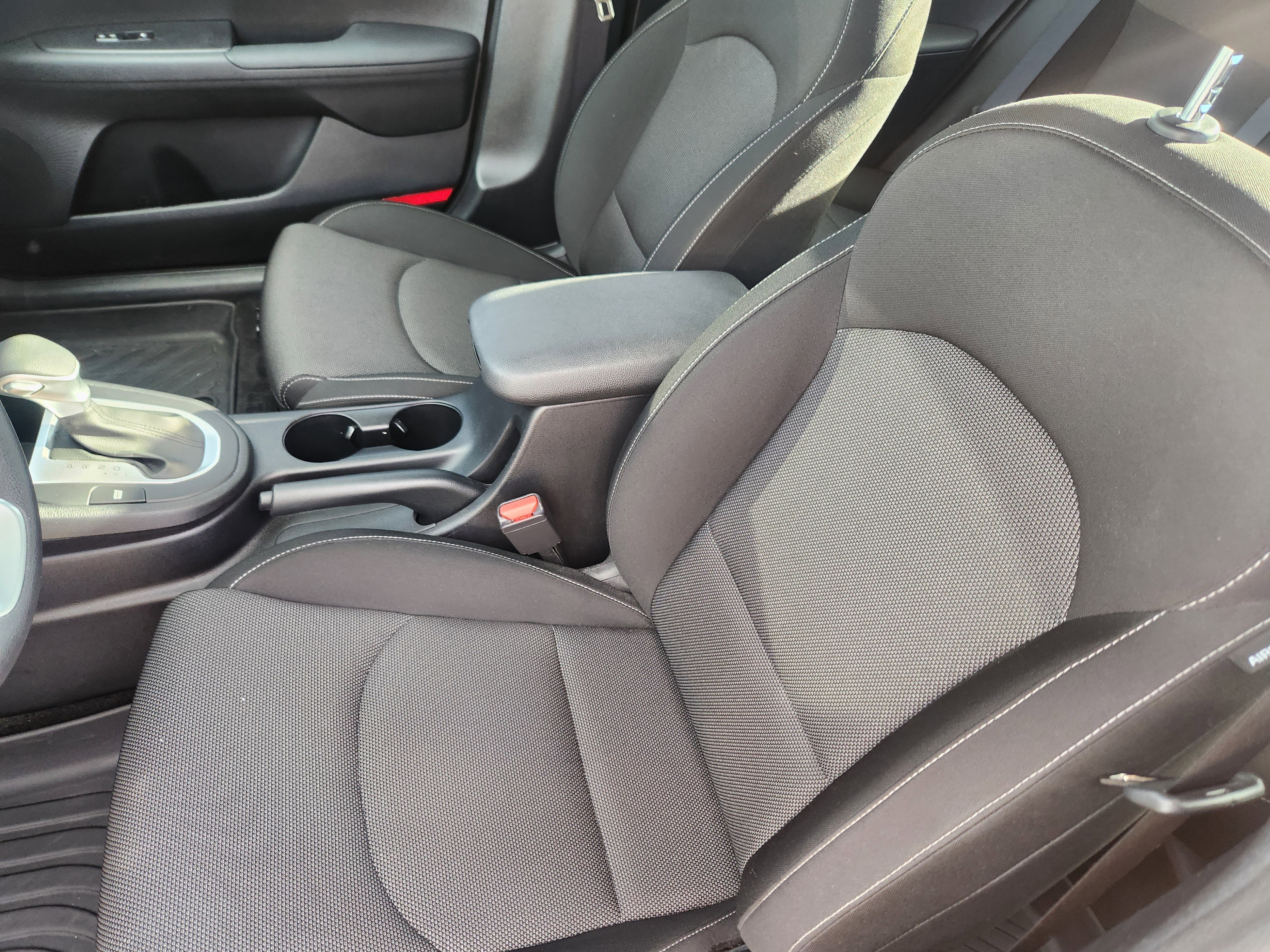 Used 2024 Kia Forte LX image 9