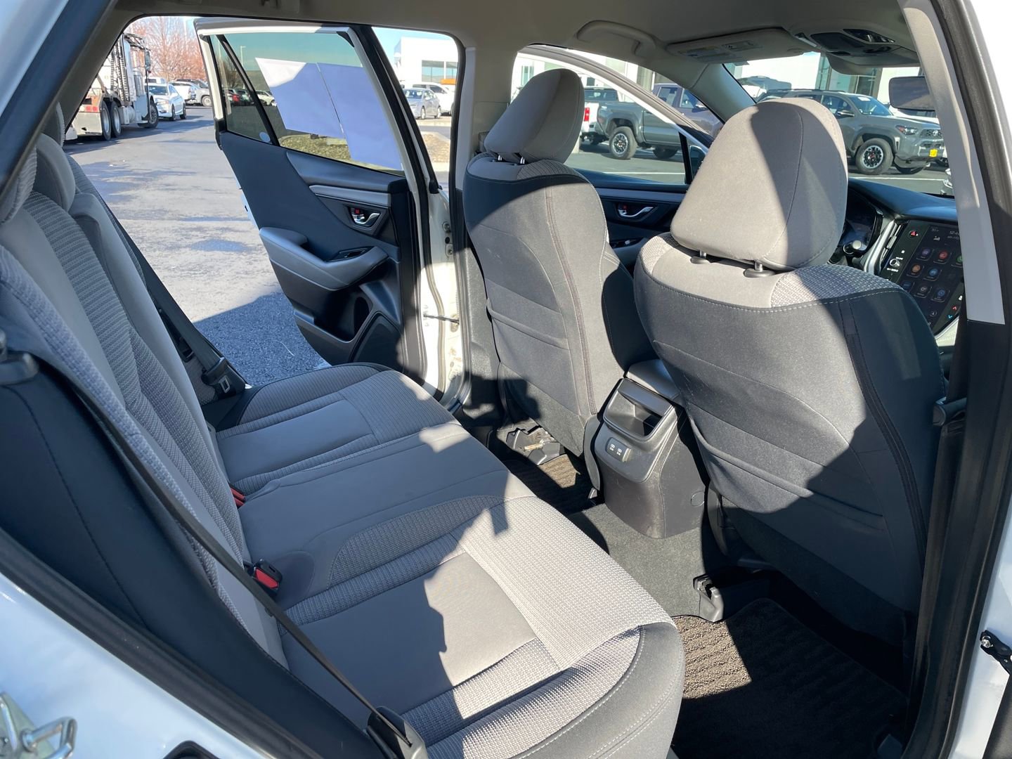 Used 2020 Subaru Outback Premium image 16