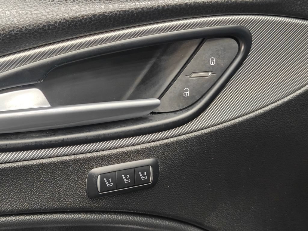 Used 2018 Alfa Romeo Stelvio AWD w/ Cold Weather Package image 40