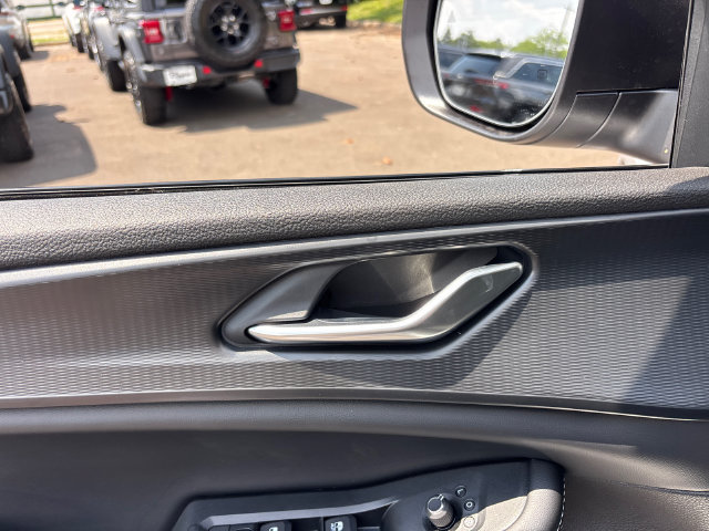 New 2026 Jeep Grand Cherokee Laredo X AWD/4WD image 15