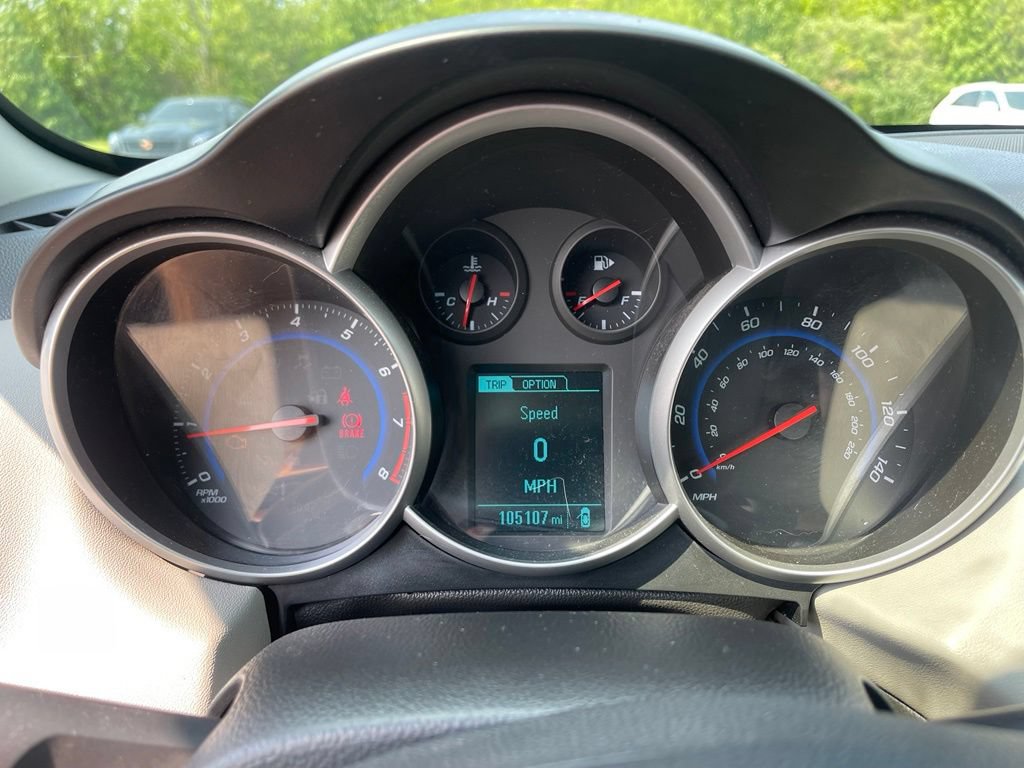Used 2015 Chevrolet Cruze L FWD image 9