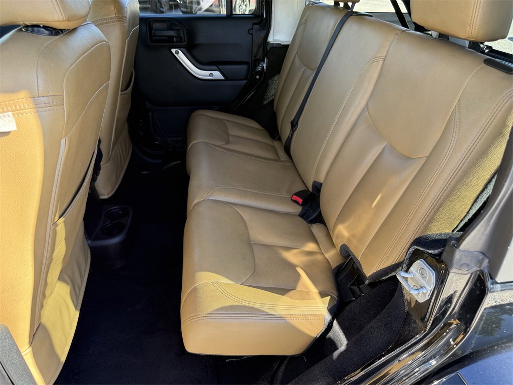 Used 2014 Jeep Wrangler Unlimited Sahara w/ Dual Top Group image 25