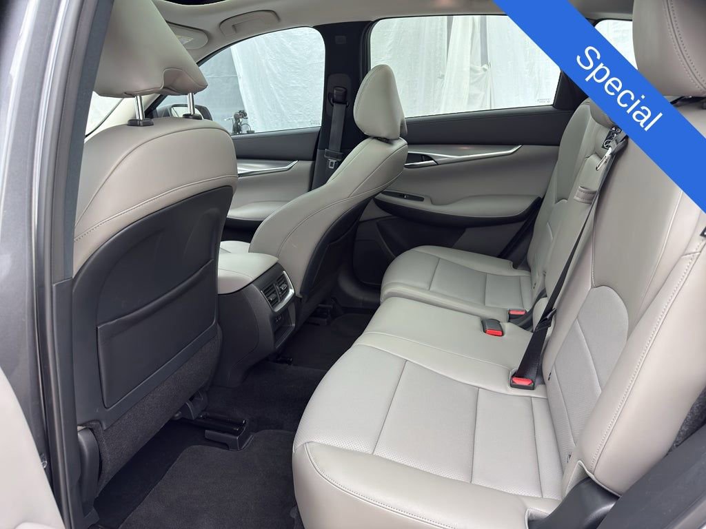 Used 2023 INFINITI QX50 Luxe image 16