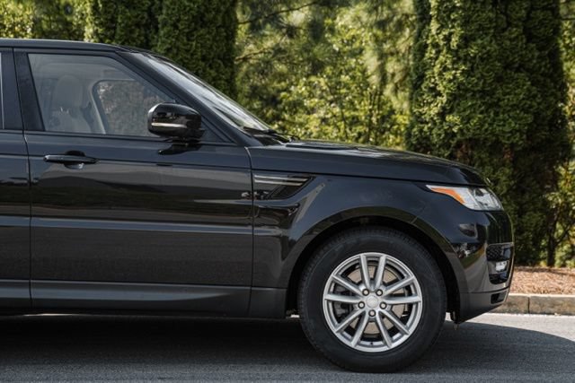 Used 2017 Land Rover Range Rover Sport SE AWD/4WD image 14