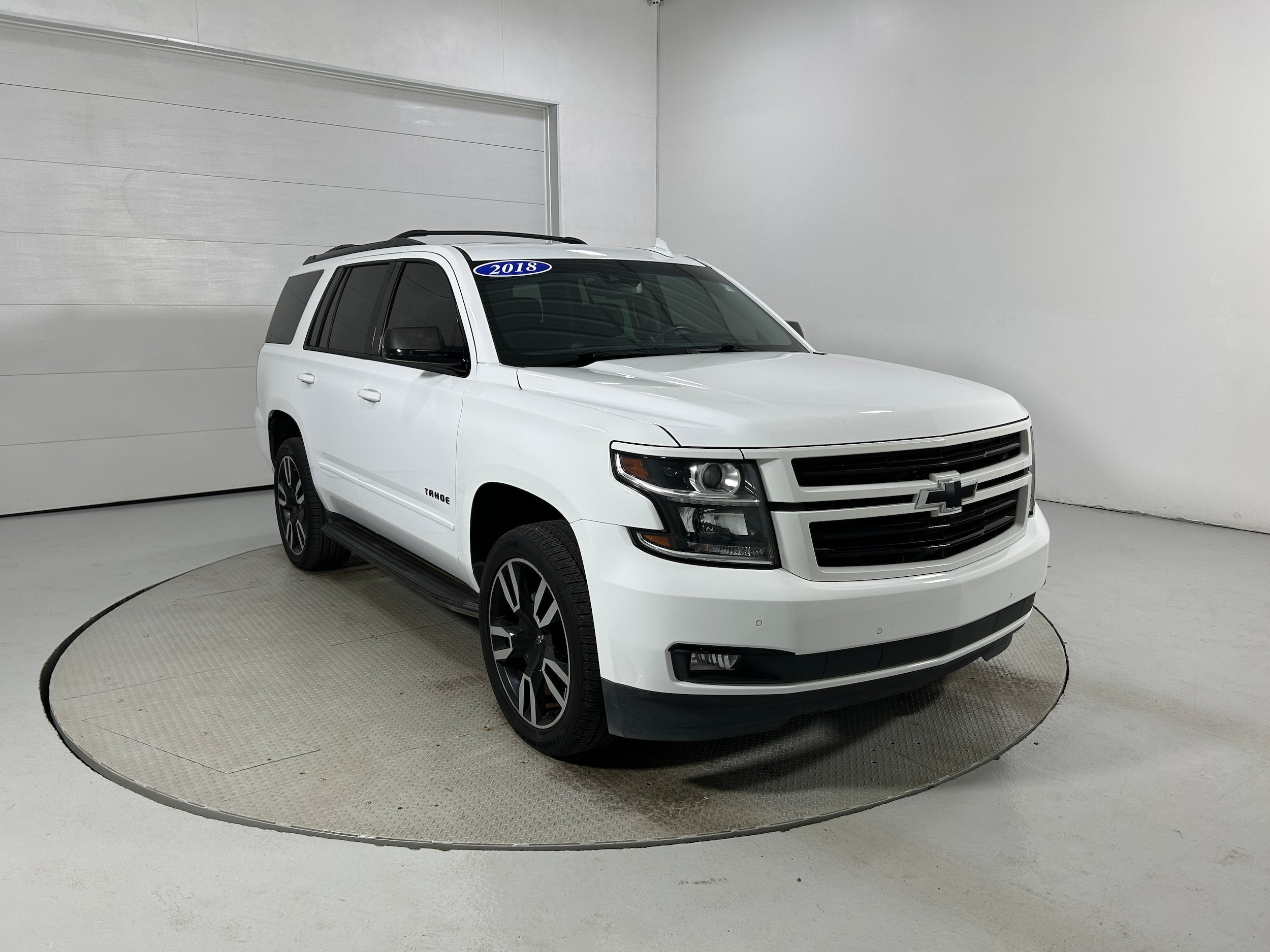 Used 2018 Chevrolet Tahoe Premier AWD/4WD image 2