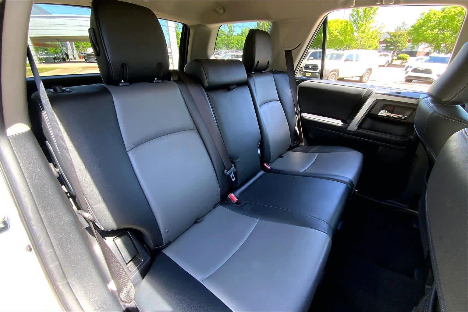 Used 2024 Toyota 4Runner SR5 Premium AWD/4WD image 19