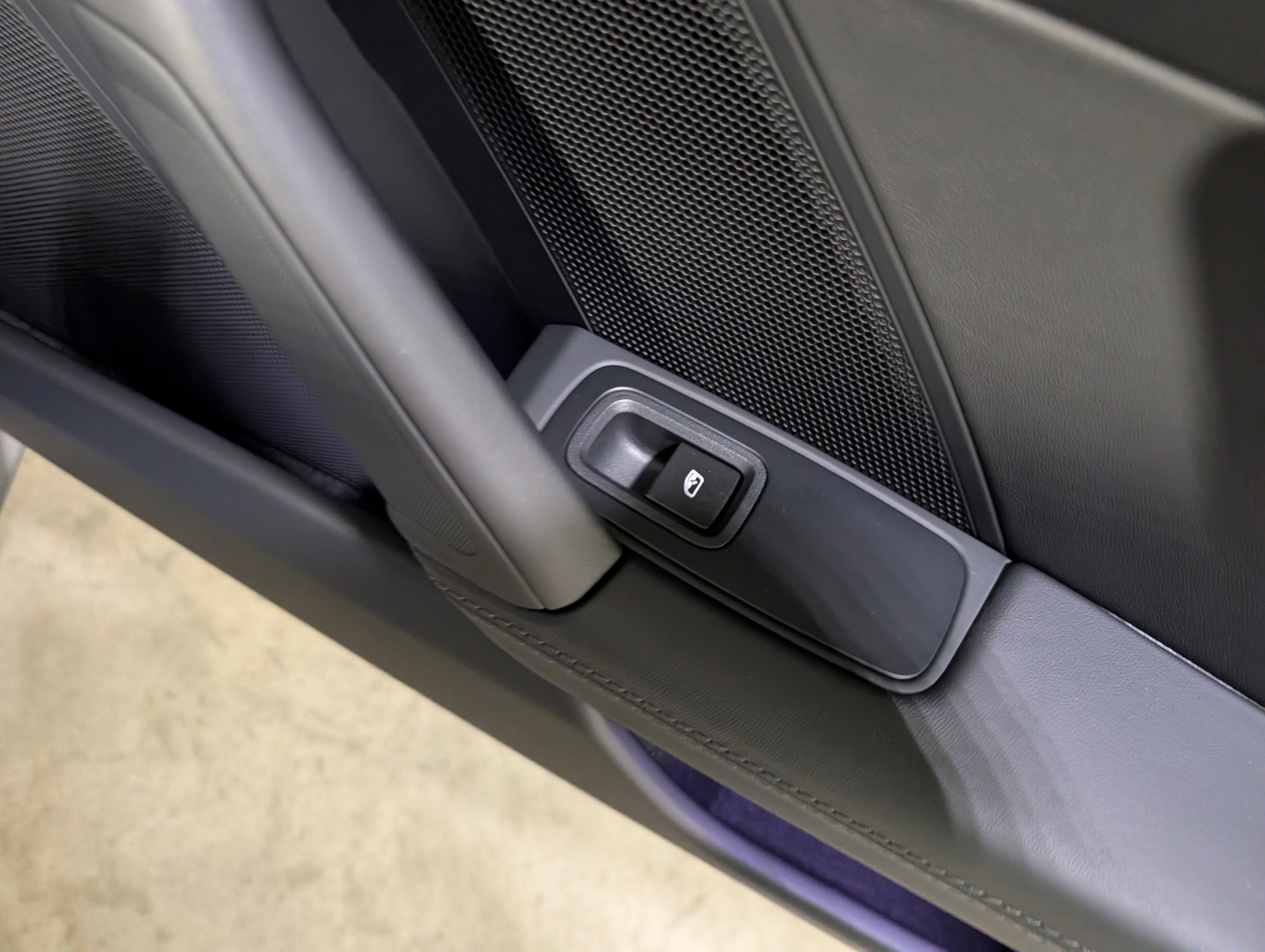 Used 2023 Porsche 911 Targa 4 GTS image 30