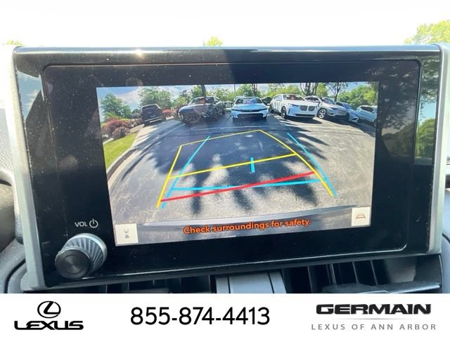 Used 2025 Toyota RAV4 XLE AWD/4WD image 19