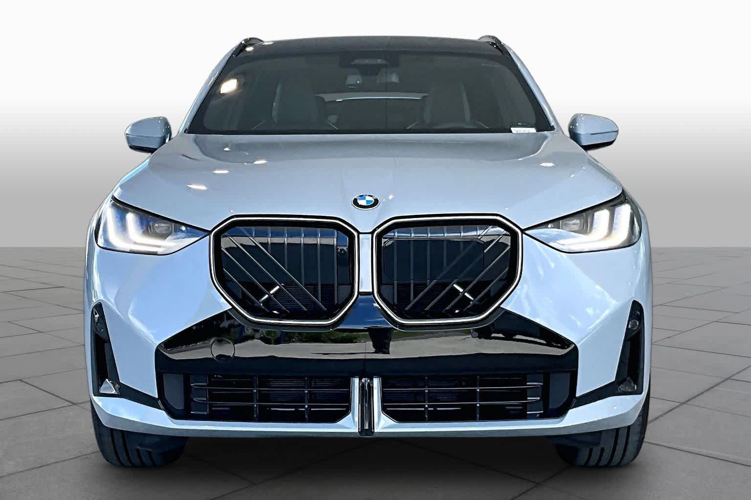 New 2026 BMW X3 xDrive30i w/ Premium Package AWD/4WD image 3