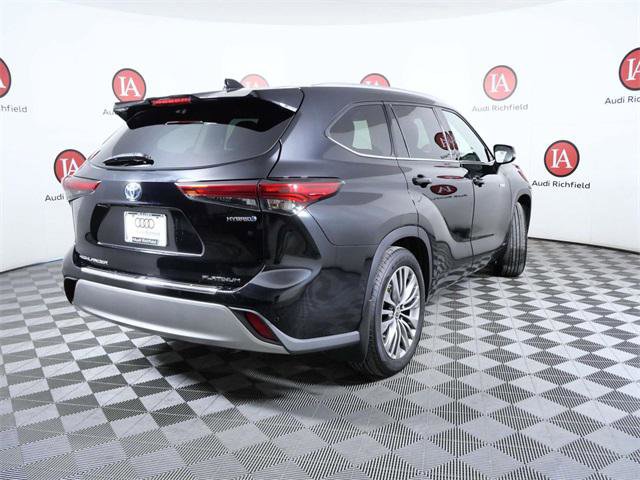 Used 2020 Toyota Highlander Limited Platinum image 8