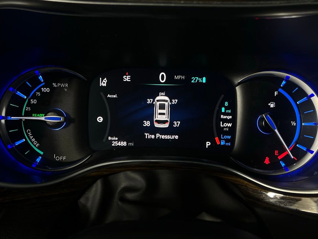 Used 2023 Chrysler Pacifica Pinnacle image 22