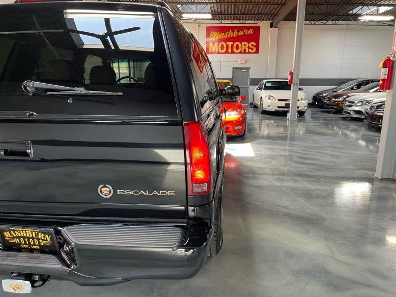 Used 1999 Cadillac Escalade 4WD image 12