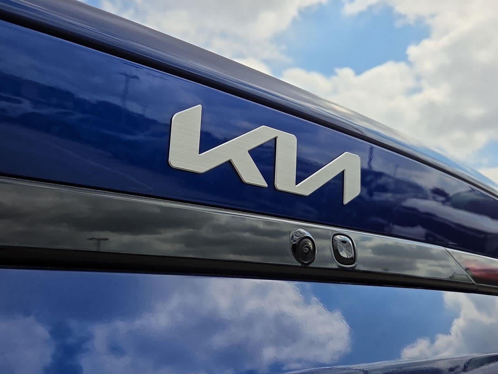Certified 2025 Kia K4 FWD image 10