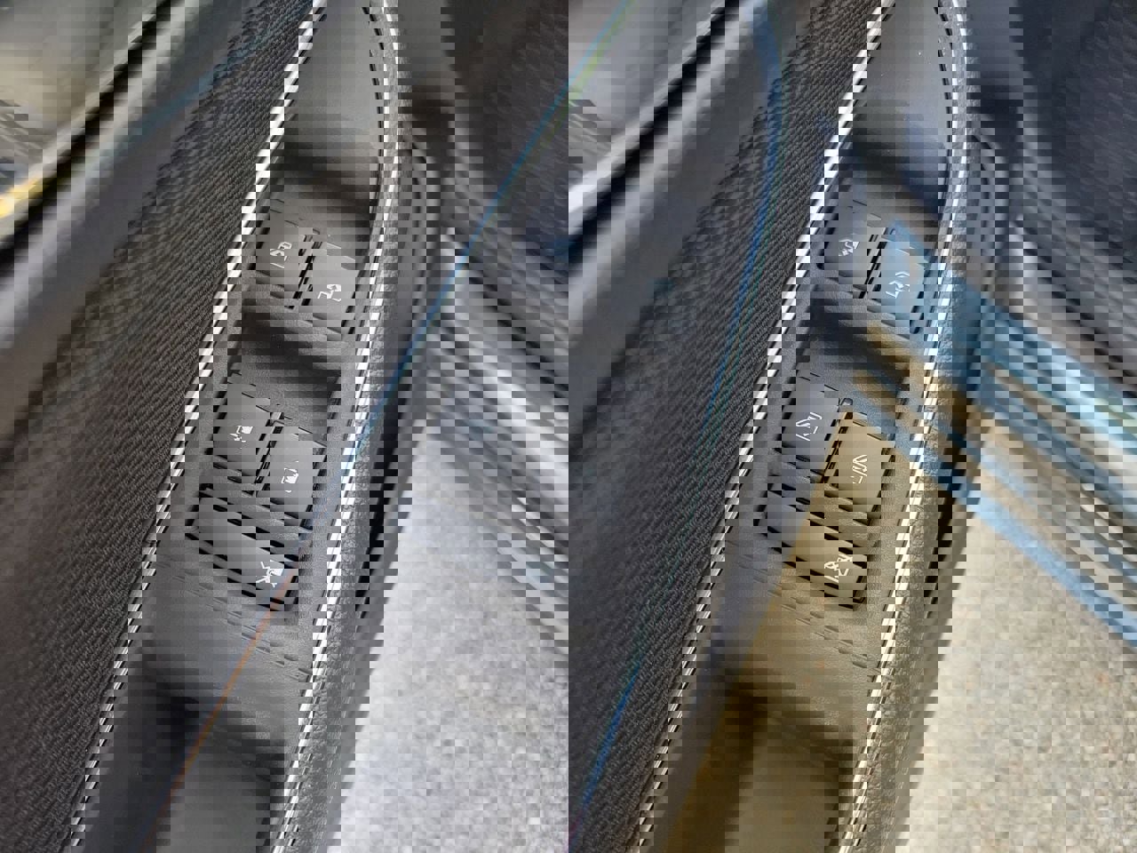 Used 2019 Chevrolet Cruze LT w/ Convenience Package image 13