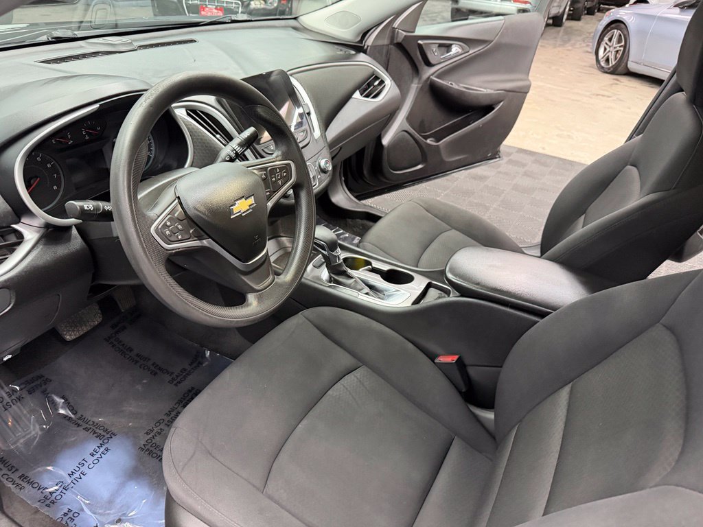 Used 2022 Chevrolet Malibu LS w/ LPO, Convenience Package 2 FWD image 31