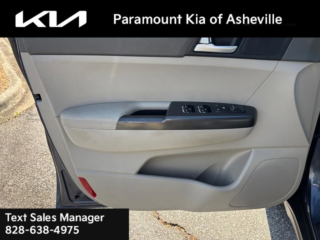 Used 2017 Kia Sportage LX w/ LX Popular Package image 20