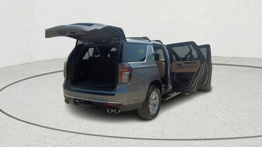Used 2021 Chevrolet Tahoe Premier w/ Premium Package AWD/4WD image 13