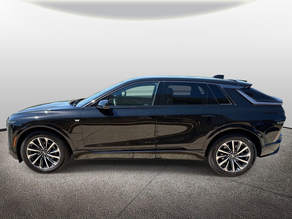 Used 2024 Cadillac Lyriq Sport AWD/4WD image 3