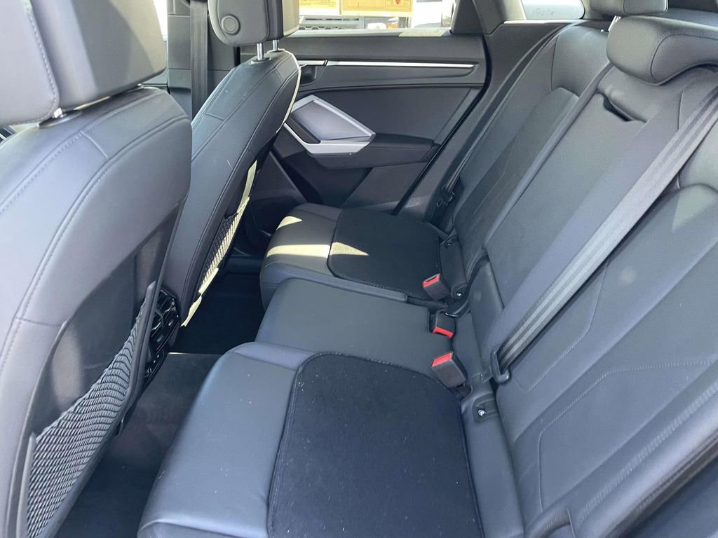 Used 2023 Audi Q3 2.0T Premium image 21