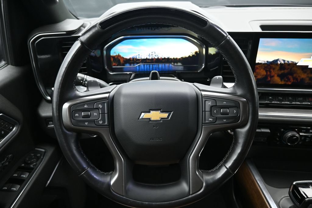 Used 2025 Chevrolet Silverado 1500 High Country AWD/4WD image 26