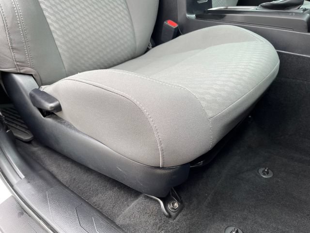 Used 2023 Toyota Tacoma SR AWD/4WD image 33