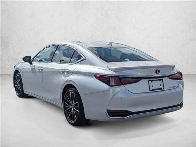 Used 2025 Lexus ES 300h w/ Premium Package image 7