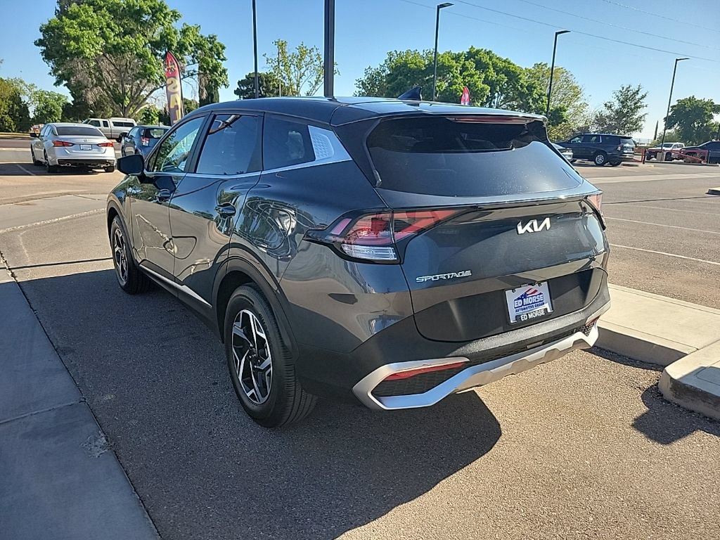 Used 2023 Kia Sportage LX FWD image 5