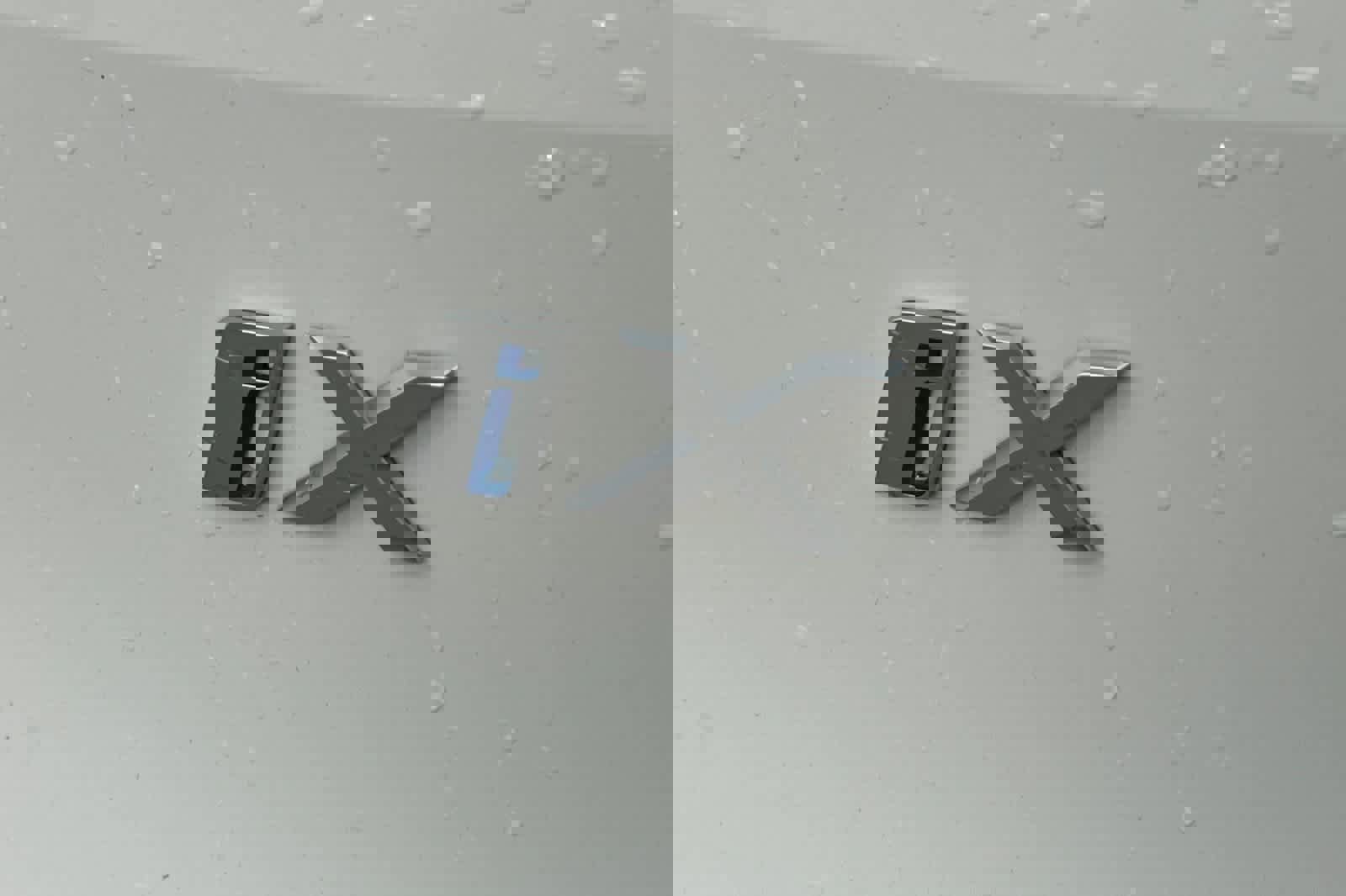 Used 2023 BMW iX xDrive50 w/ Sport Package image 15