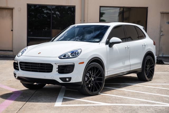 Used 2015 Porsche Cayenne S AWD/4WD image 5