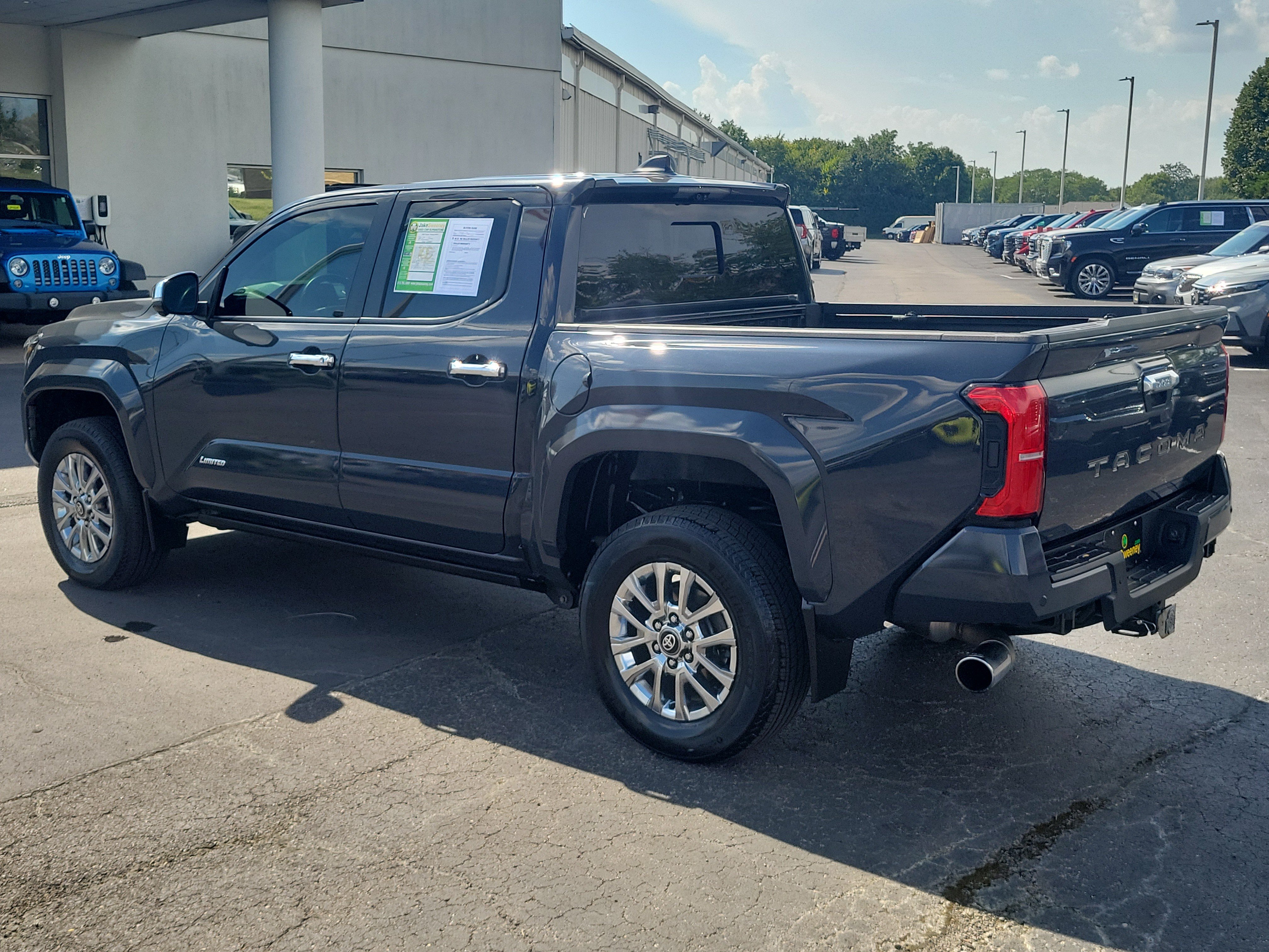 Used 2024 Toyota Tacoma Limited w/ Limited Package (LT) AWD/4WD image 3