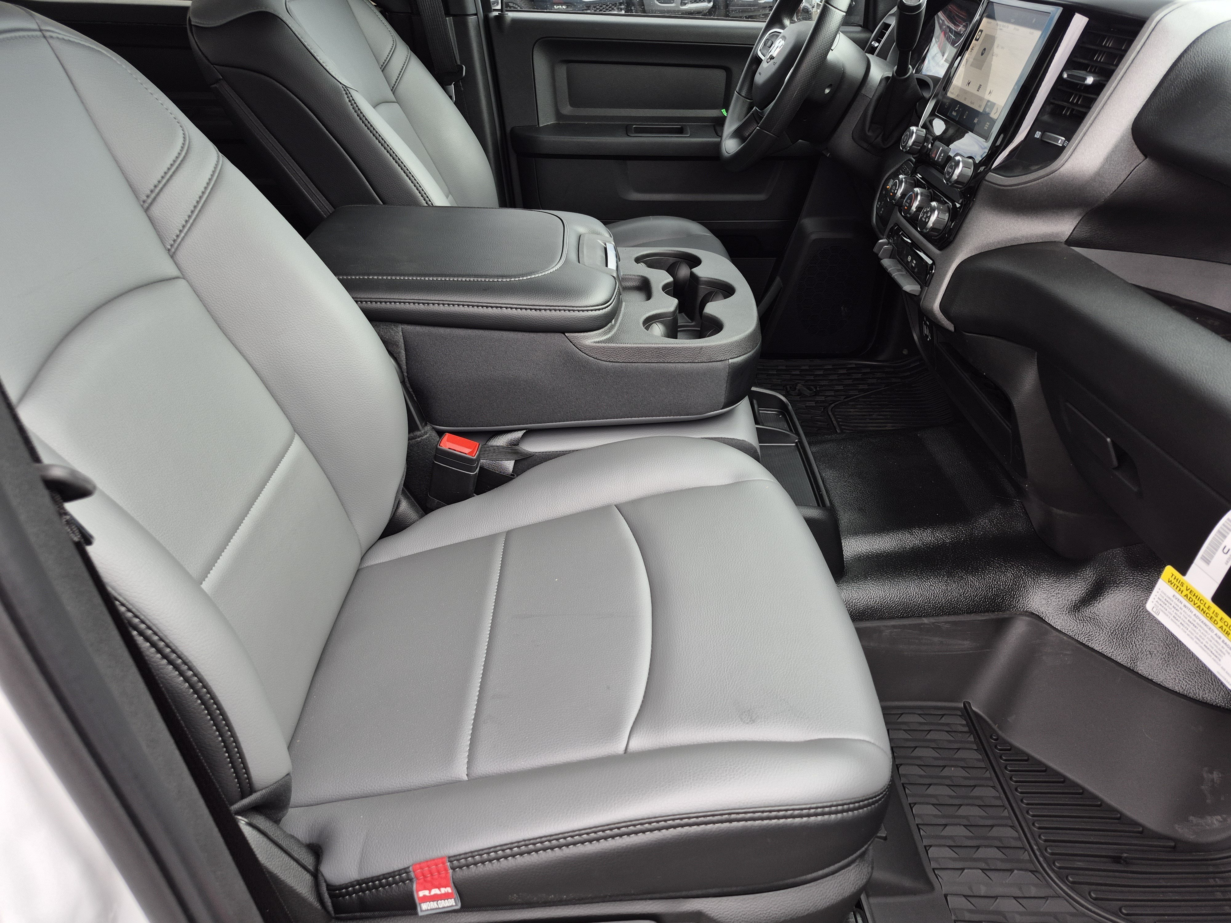 New 2026 RAM 3500 Tradesman AWD/4WD image 26