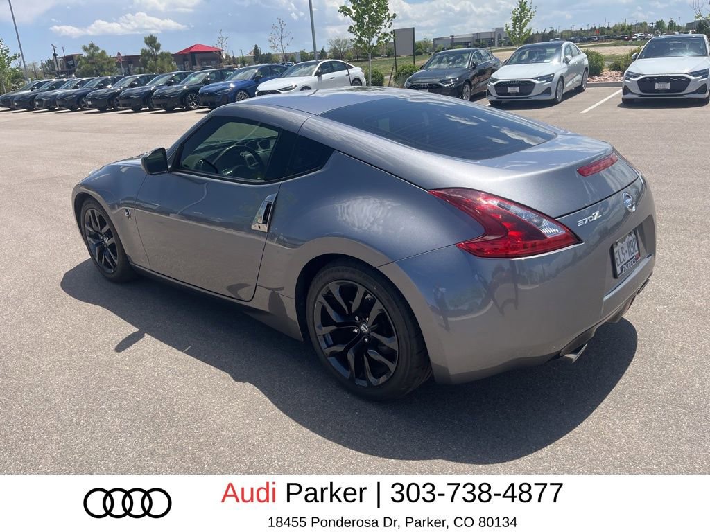 Used 2018 Nissan 370Z Coupe RWD image 4