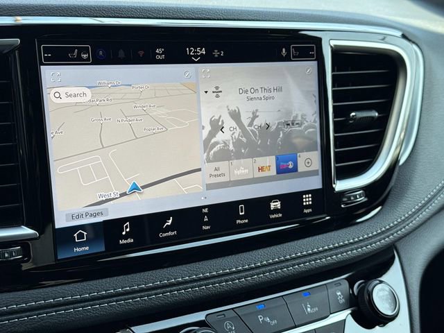 New 2026 Chrysler Pacifica Limited FWD image 11
