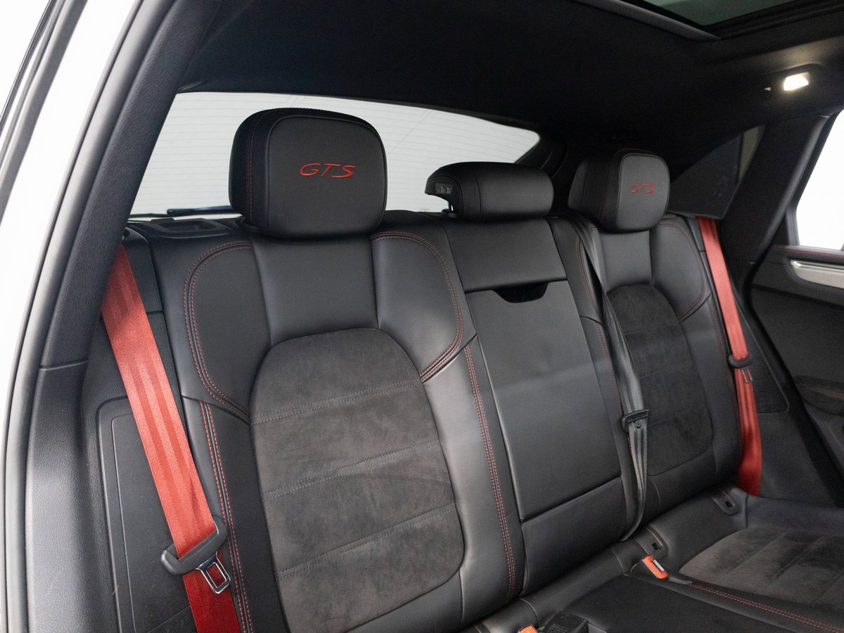 Certified 2017 Porsche Macan GTS image 26