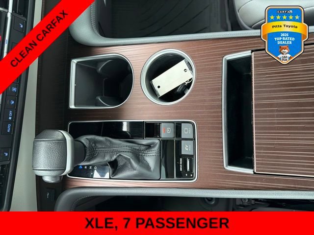 Used 2021 Toyota Sienna XLE FWD image 24