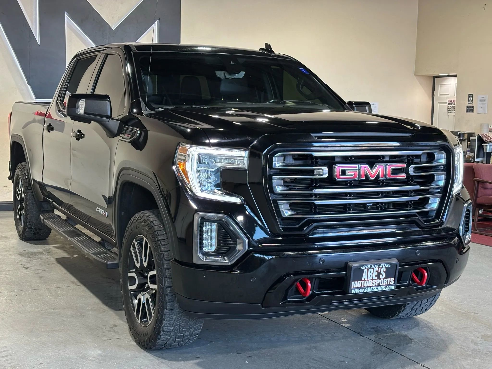 Used 2020 GMC Sierra 1500 AT4 w/ AT4 Premium Package image 2
