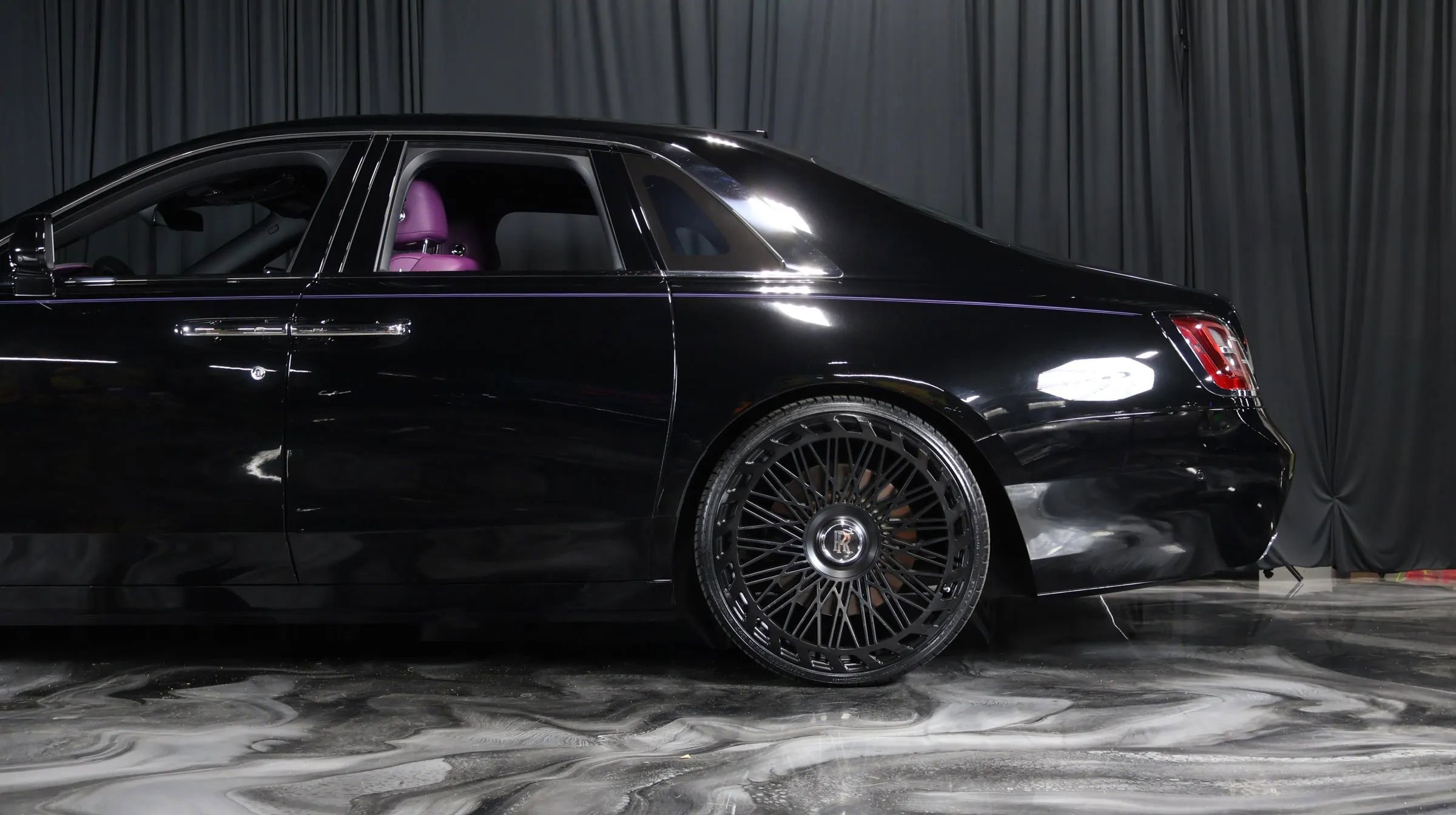 Used 2021 Rolls-Royce Ghost image 4