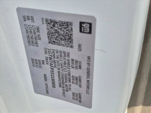 Used 2025 GMC Savana 2500 w/ Driver Convenience Package RWD image 16