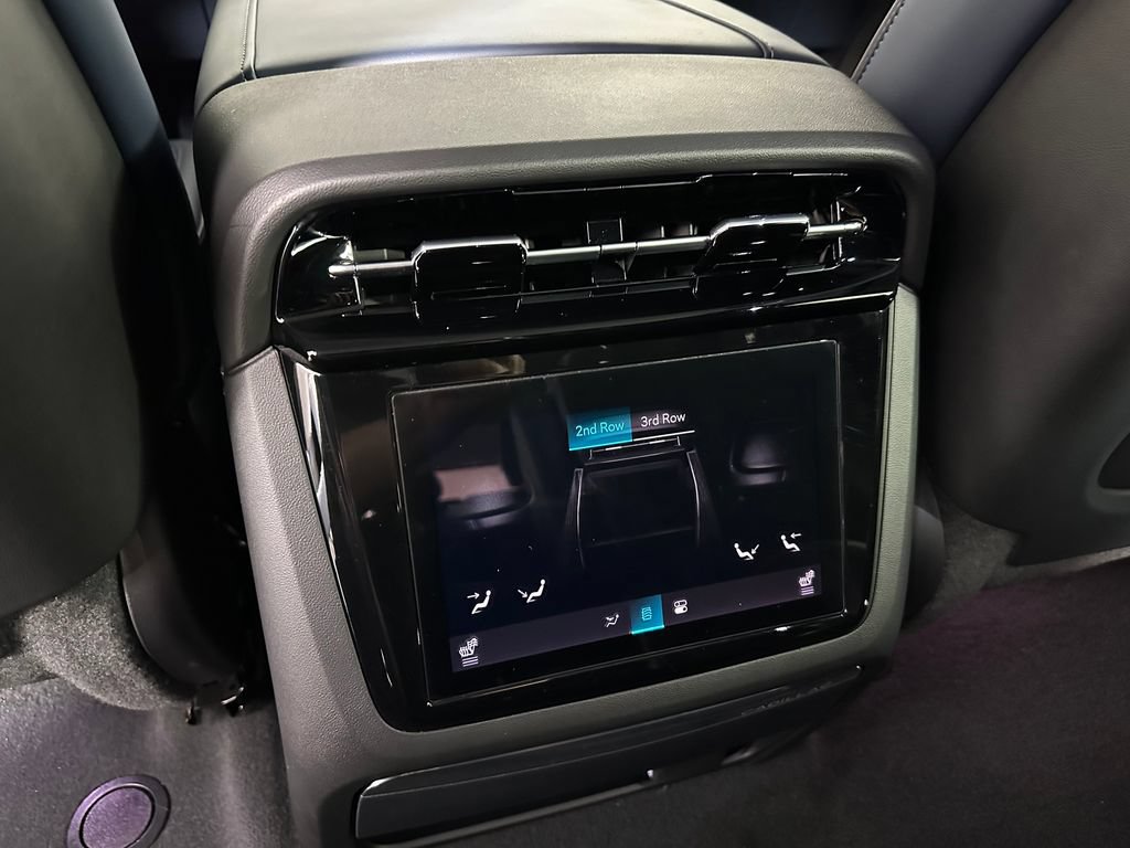 Used 2025 Cadillac Escalade IQ Sport 2 AWD/4WD image 33