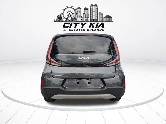 Certified 2025 Kia Soul LX w/ LX Technology Package FWD image 5