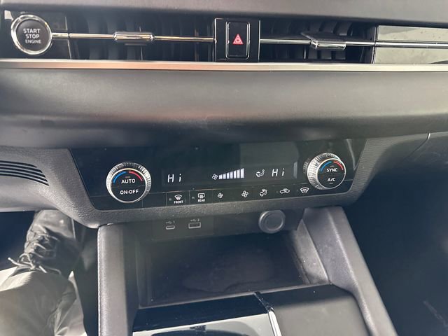 Used 2022 Mitsubishi Outlander ES image 29