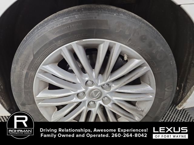 Used 2014 Lexus ES 350 w/ Luxury Package FWD image 12