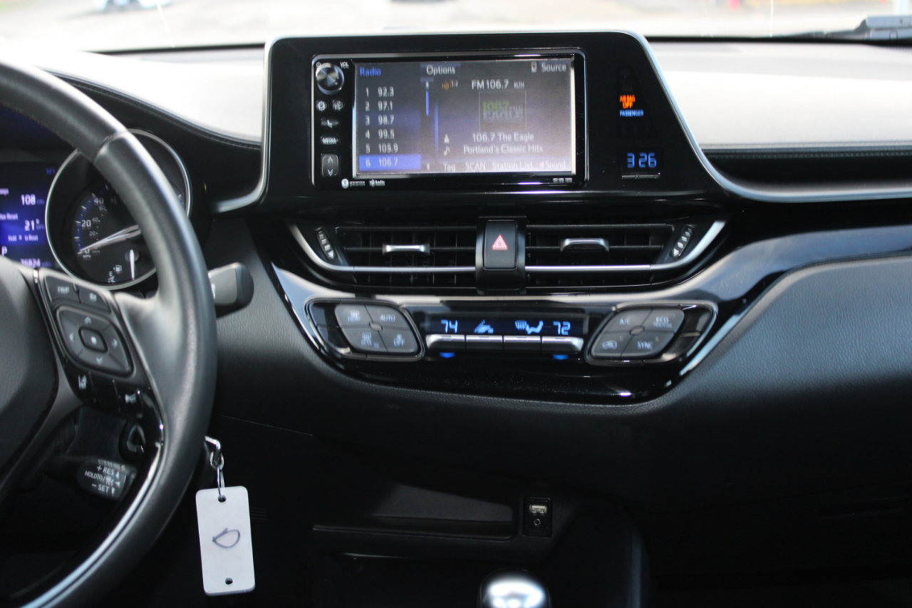 Used 2018 Toyota C-HR image 10