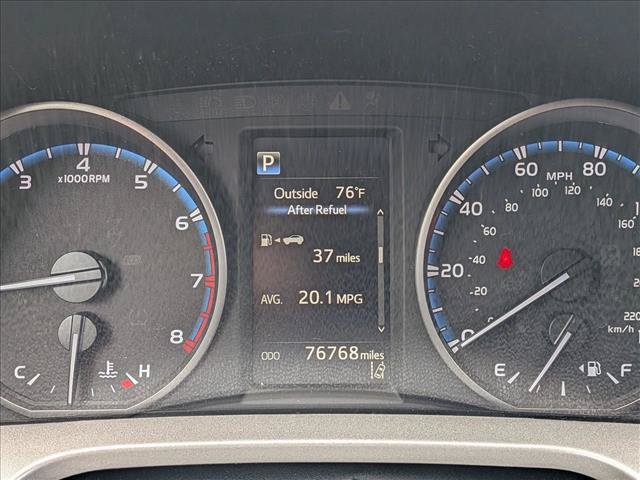 Used 2018 Toyota RAV4 LE w/ All Weather Liner Package AWD/4WD image 10