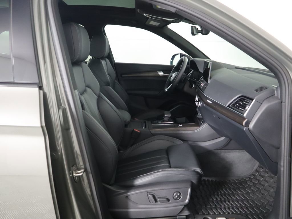 Used 2023 Audi Q5 2.0T Prestige image 21