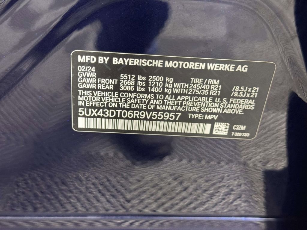 Used 2024 BMW X4 M40i w/ Premium Package image 16