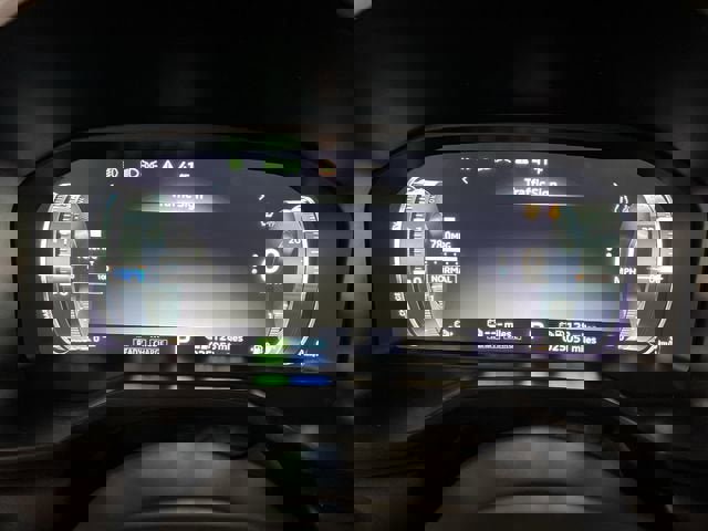 Used 2024 Mitsubishi Outlander SEL image 12