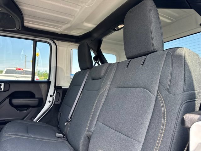 Used 2025 Jeep Wrangler Unlimited Sport AWD/4WD image 19