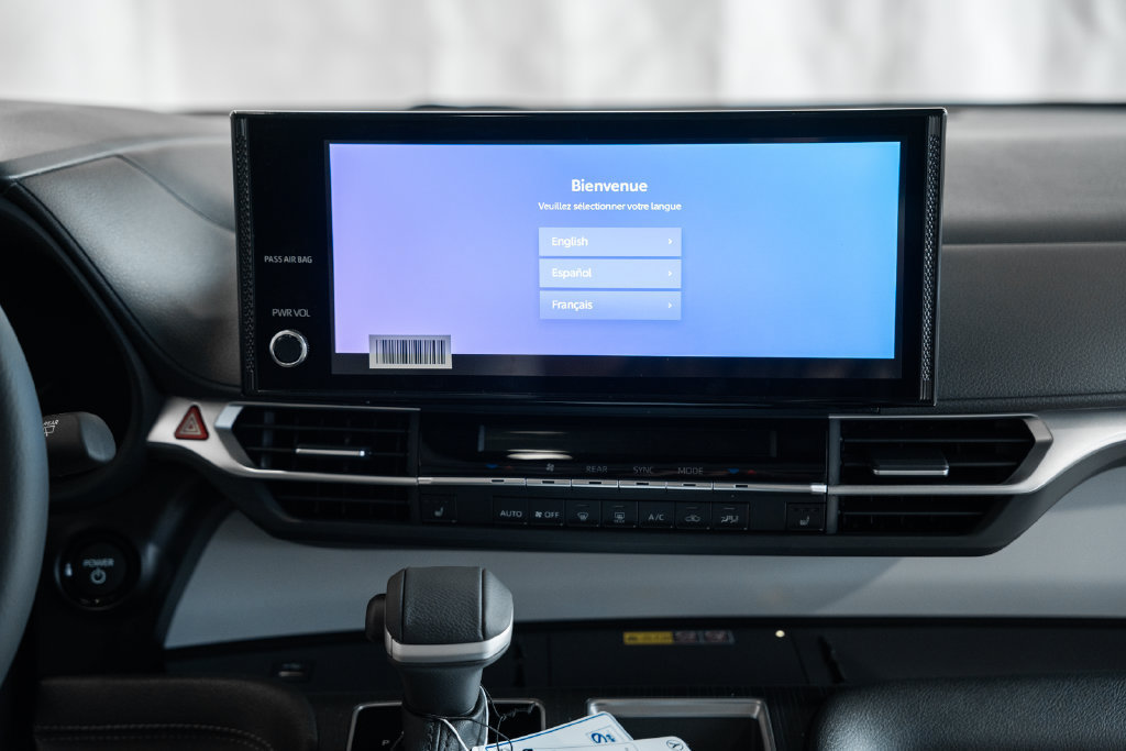 New 2026 Toyota Sienna XLE AWD/4WD image 22